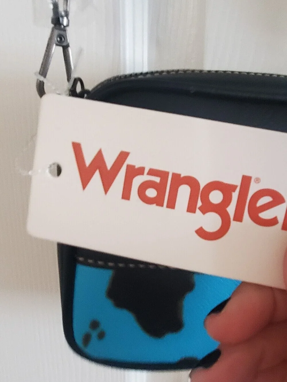 WRANGLER NWT COW PRINT TURQUOISE  BLACK . GUITAR STRAP. CROSSBODY BAG